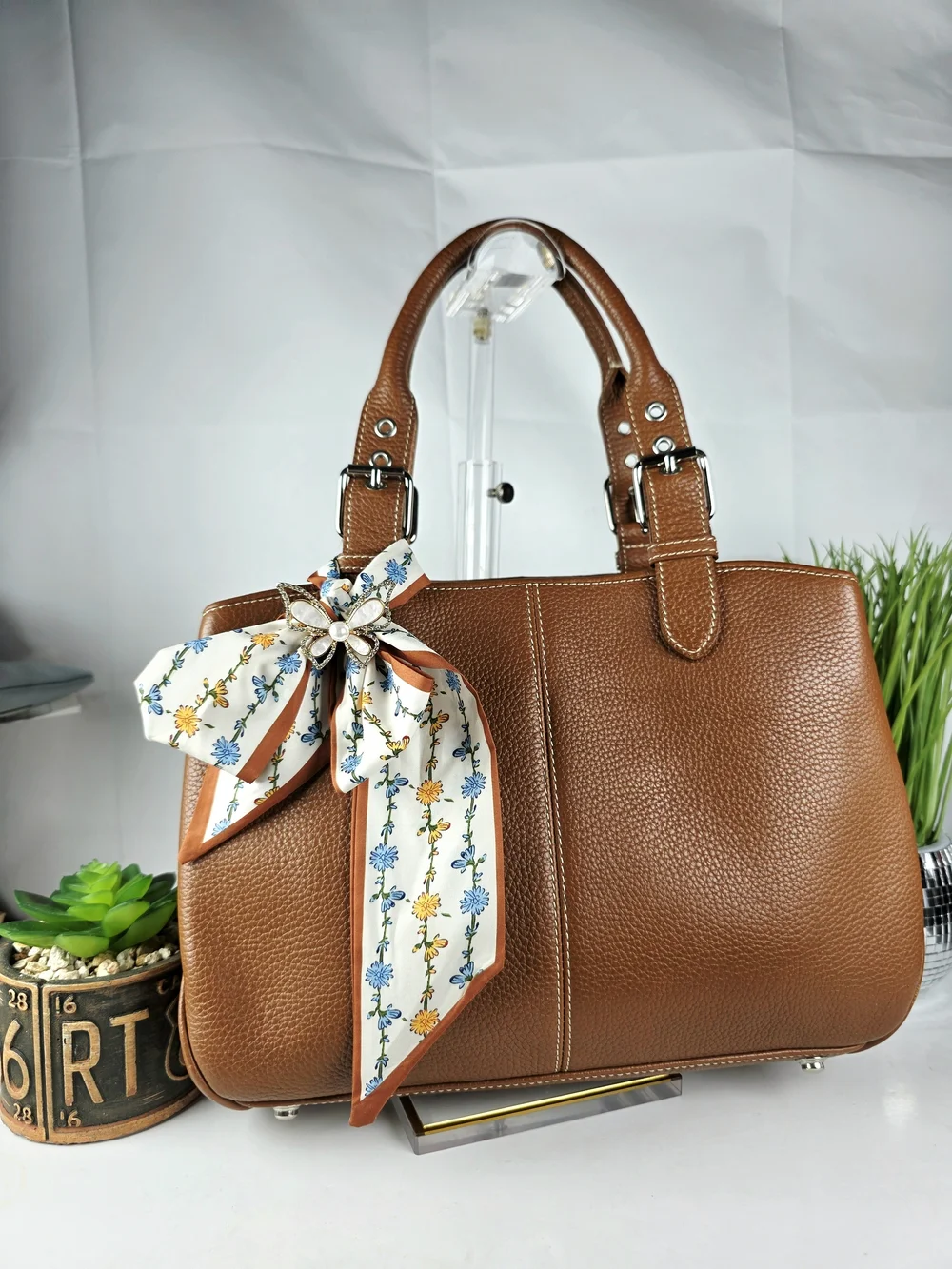 Dooney & Bourke Vintage Brown Caramel Pebbled Satchel Hand Fall Bag